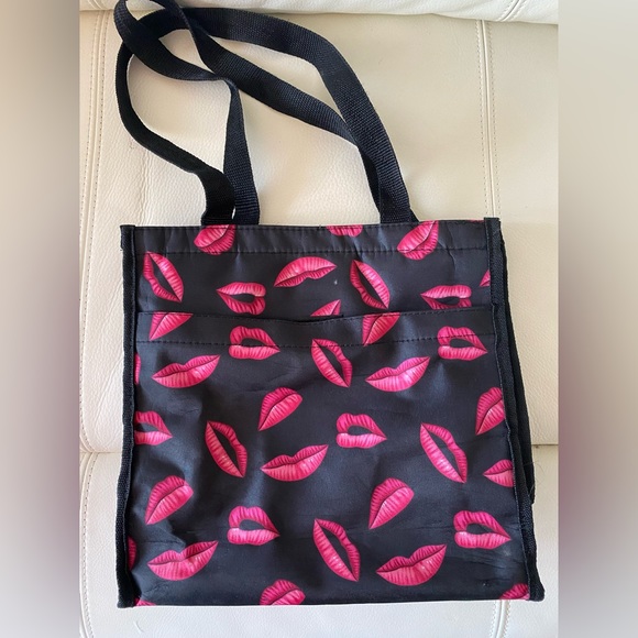 Lips Duffel Bag Set 2pc Pink & Black Gym Travel Weekender Bag and Tote - Picture 6 of 8